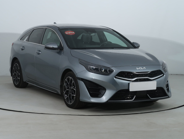 Kia ProCeed 2023