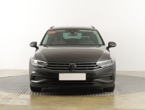Volkswagen Passat - 2022