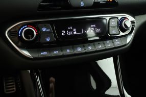 Hyundai i30 - 2025