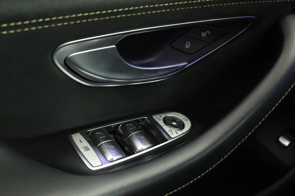 Mercedes-Benz AMG GT 4-door