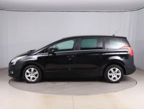 Peugeot 5008 - 2010