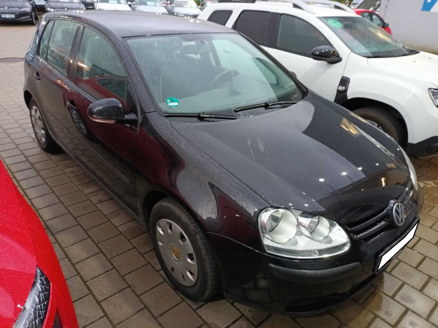 Volkswagen Golf 2004