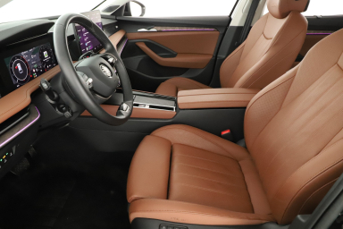 Škoda Superb - 2024