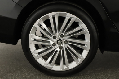 Škoda Superb - 2024