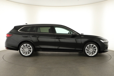 Škoda Superb - 2024