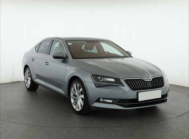 Škoda Superb 2018
