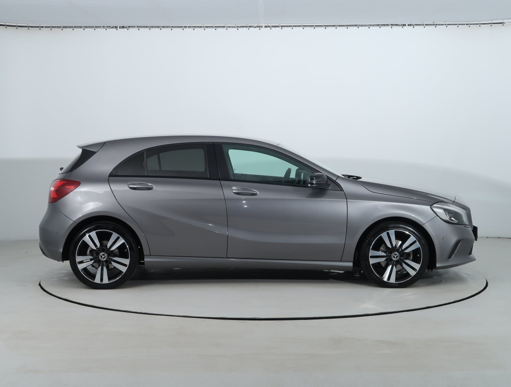 Mercedes-Benz A