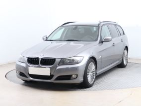 BMW 3 - 2010