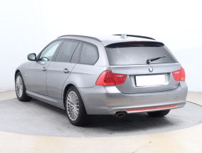 BMW 3 - 2010