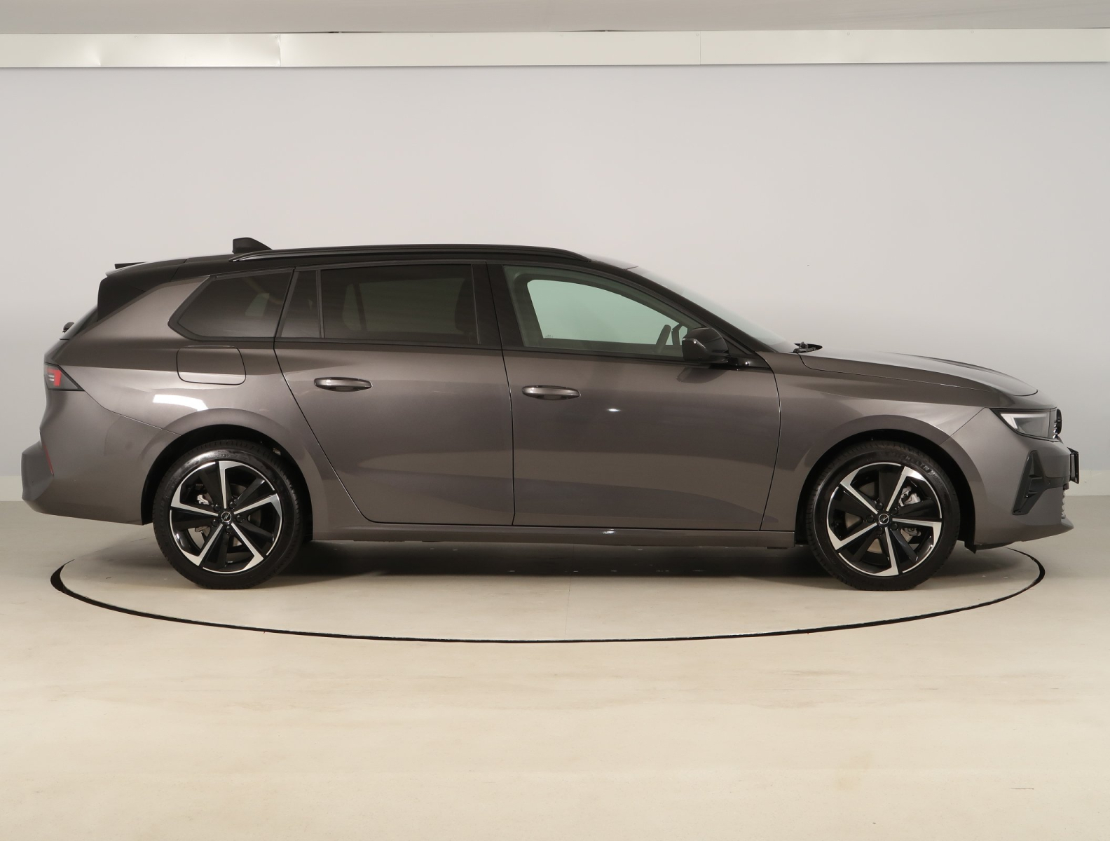 Opel Astra - 2025