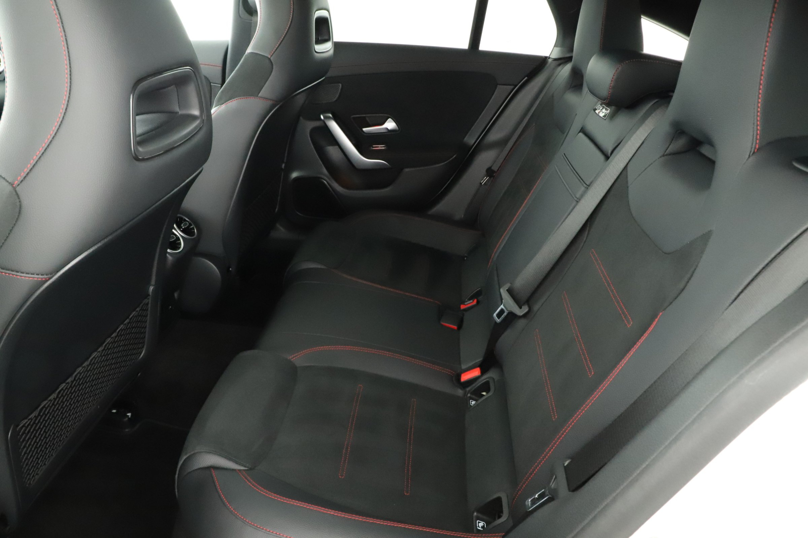 Mercedes-Benz CLA - 2022