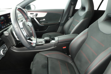 Mercedes-Benz CLA - 2022