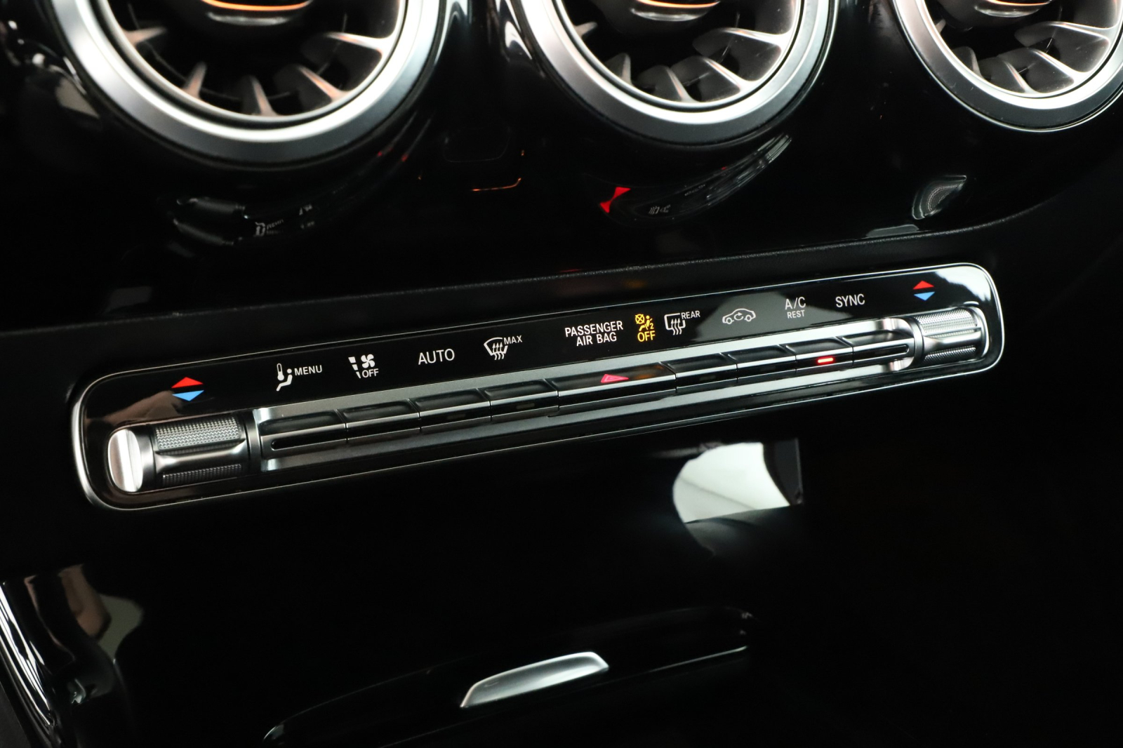 Mercedes-Benz CLA - 2022