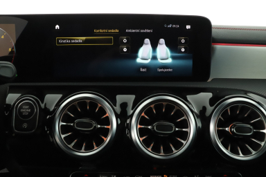 Mercedes-Benz CLA - 2022