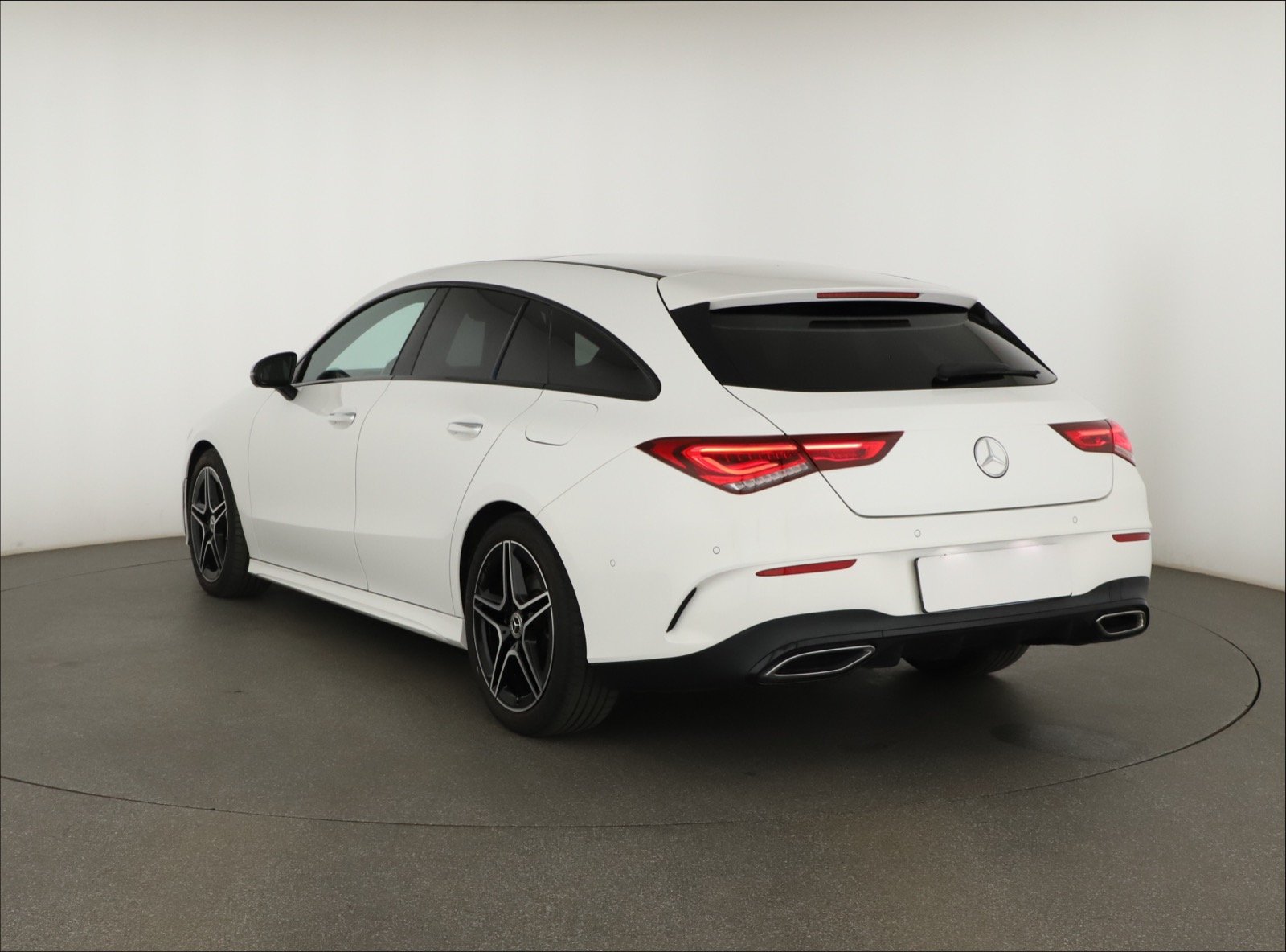 Mercedes-Benz CLA - 2022
