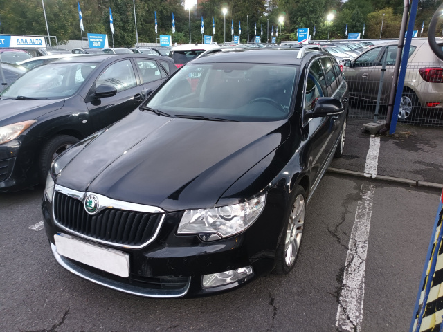 Škoda Superb 2011