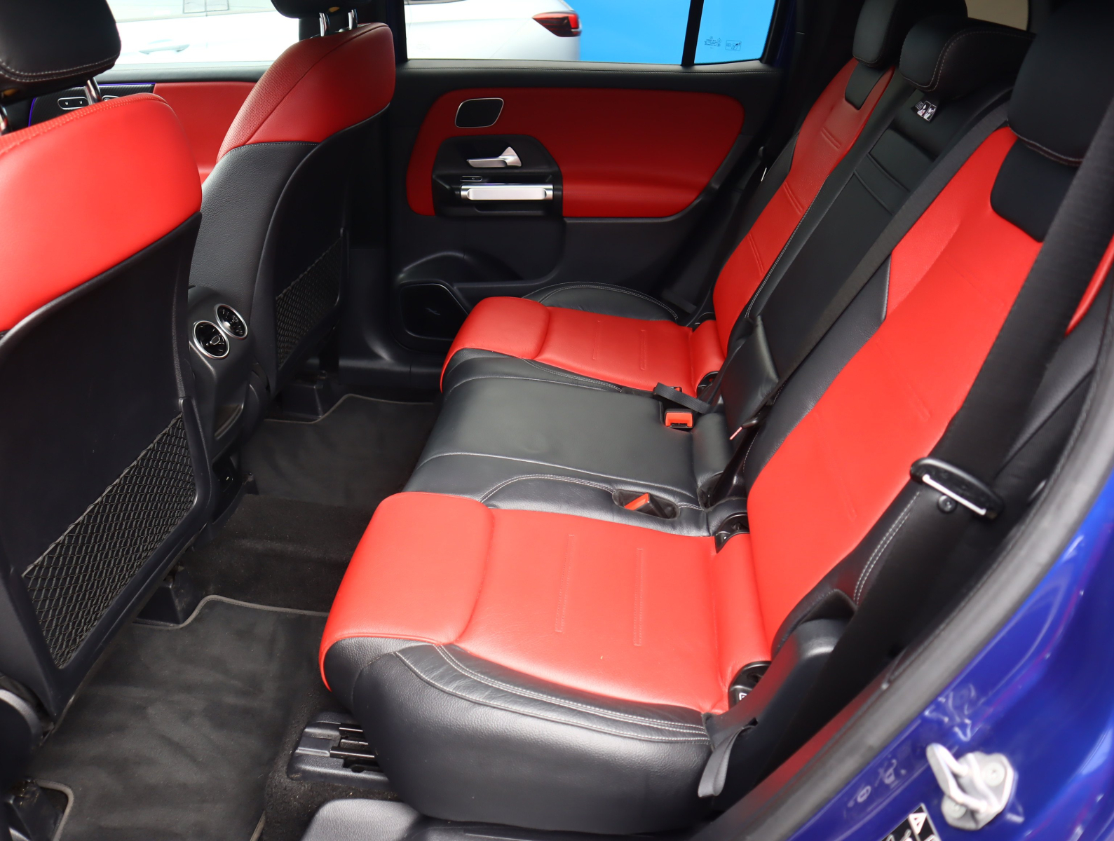 Mercedes-Benz GLB - 2021