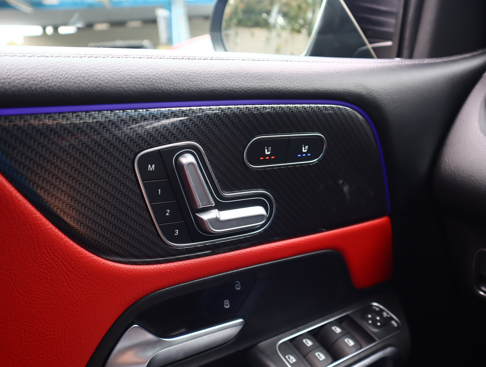 Mercedes-Benz GLB - 2021