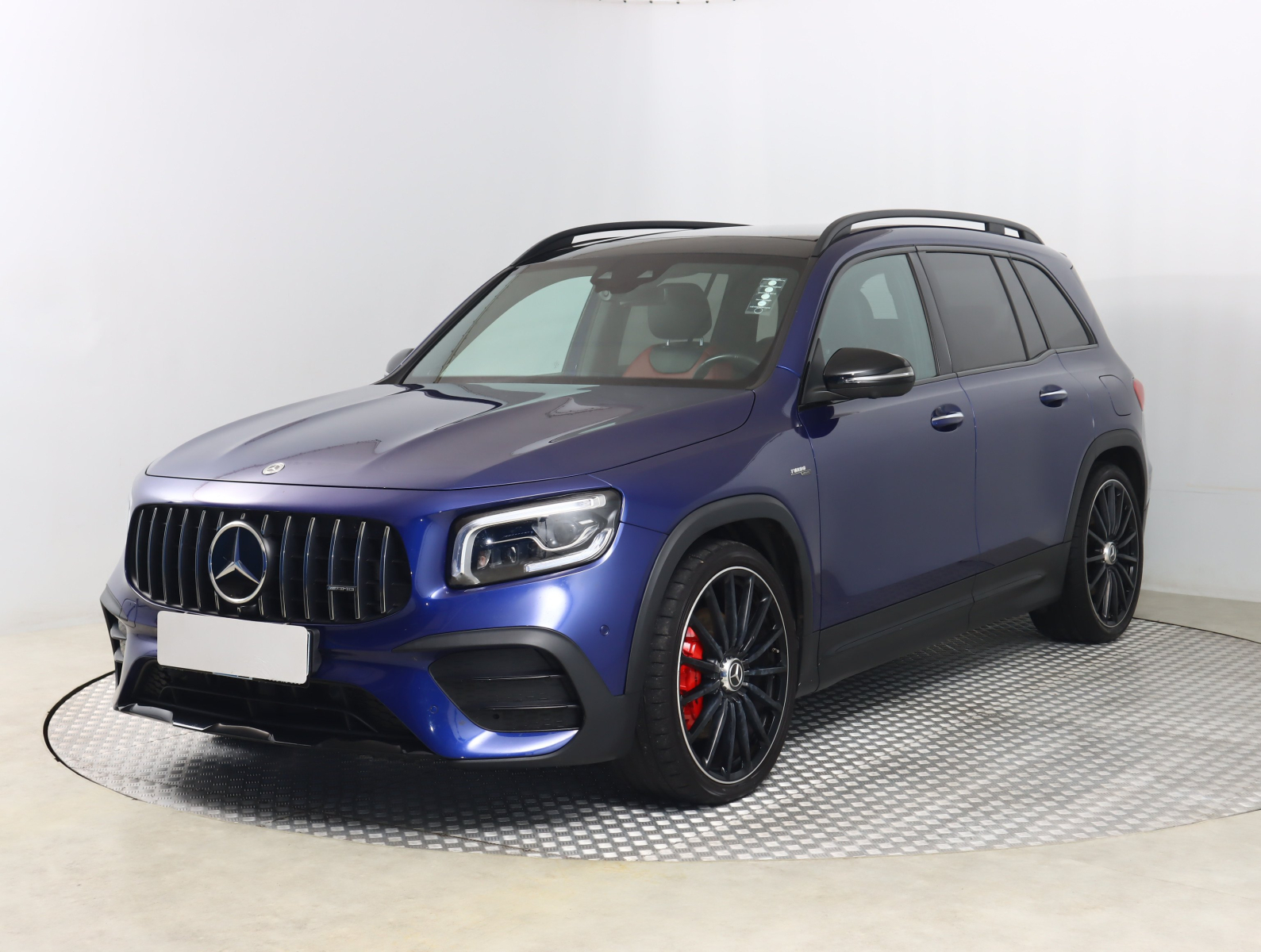 Mercedes-Benz GLB - 2021