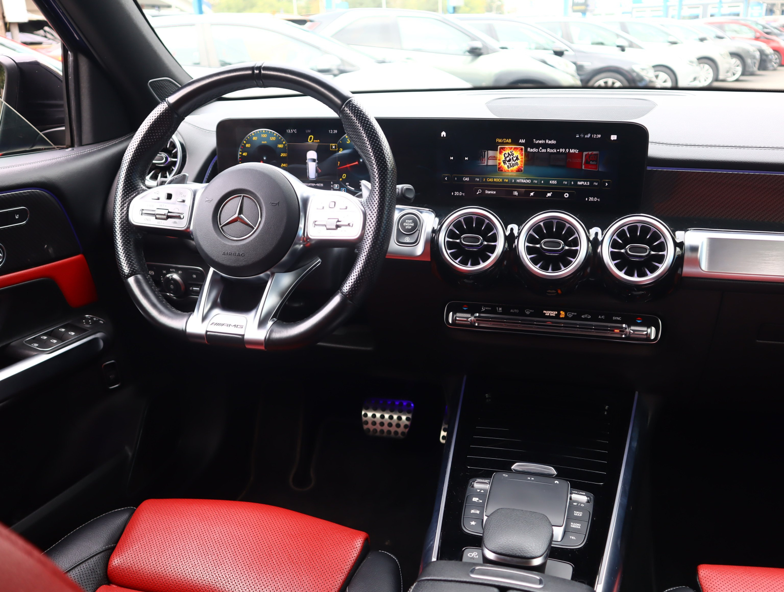 Mercedes-Benz GLB - 2021