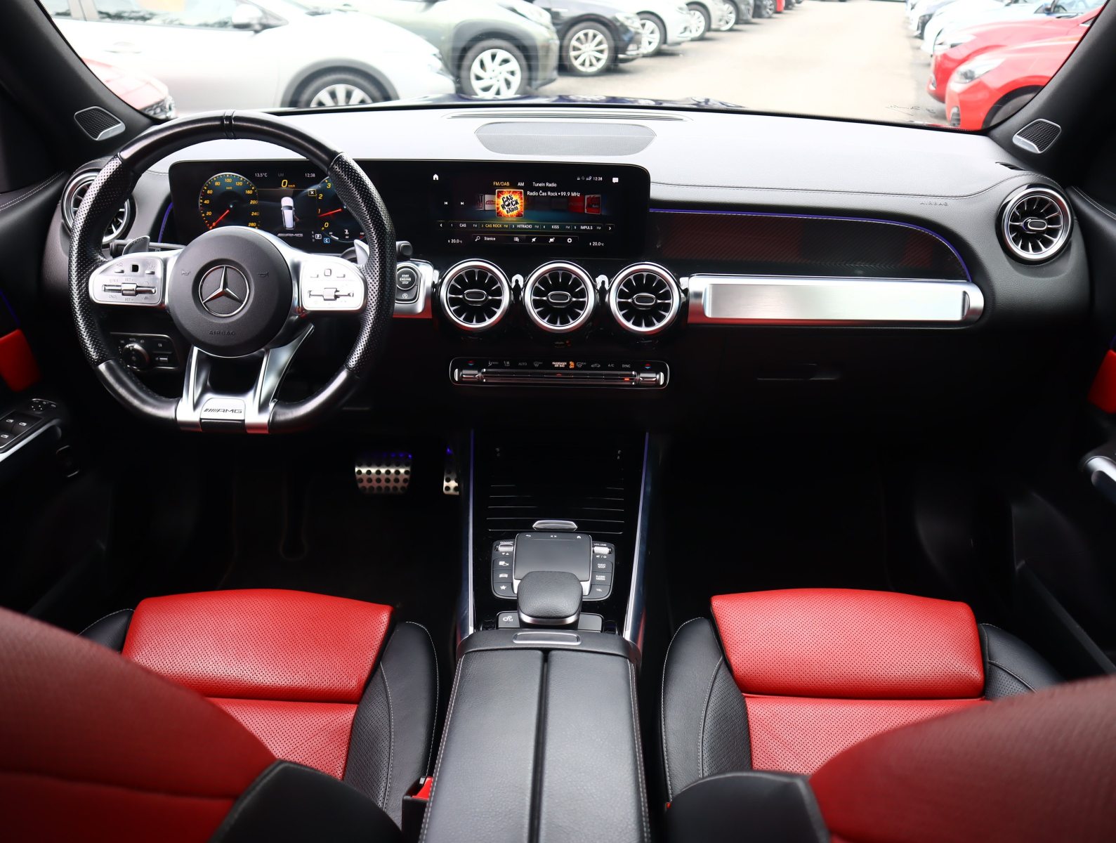Mercedes-Benz GLB - 2021