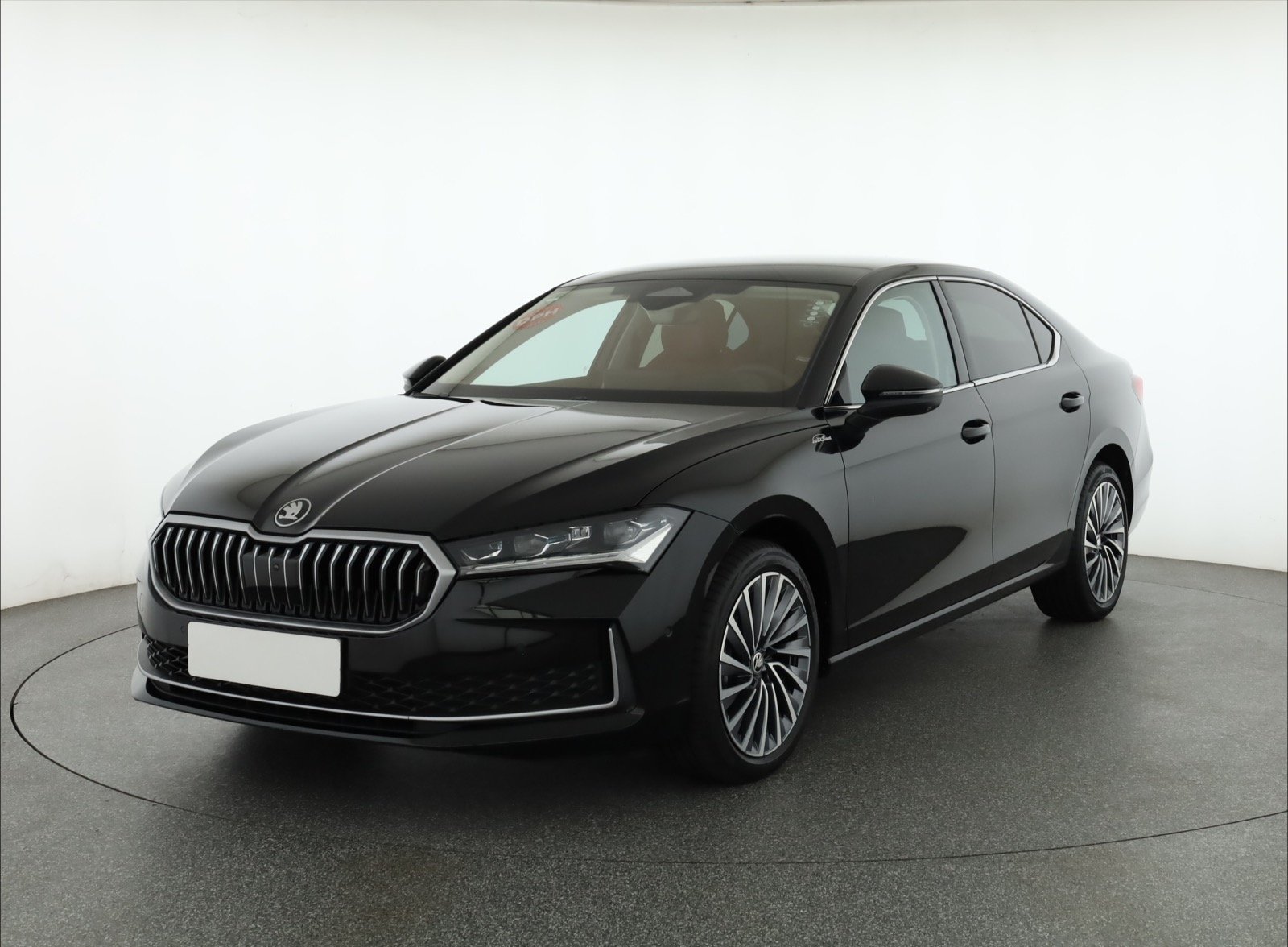 Škoda Superb - 2024