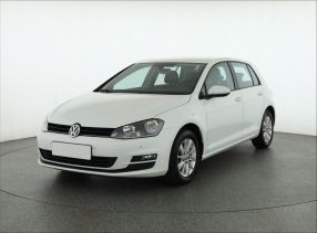 Volkswagen Golf - 2015