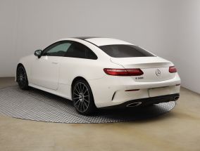 Mercedes-Benz E - 2018