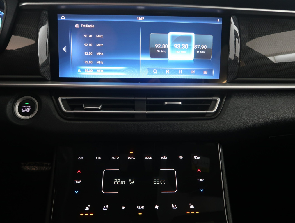 Dongfeng Fengon 7