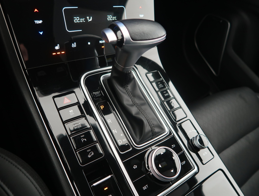 Dongfeng Fengon 7