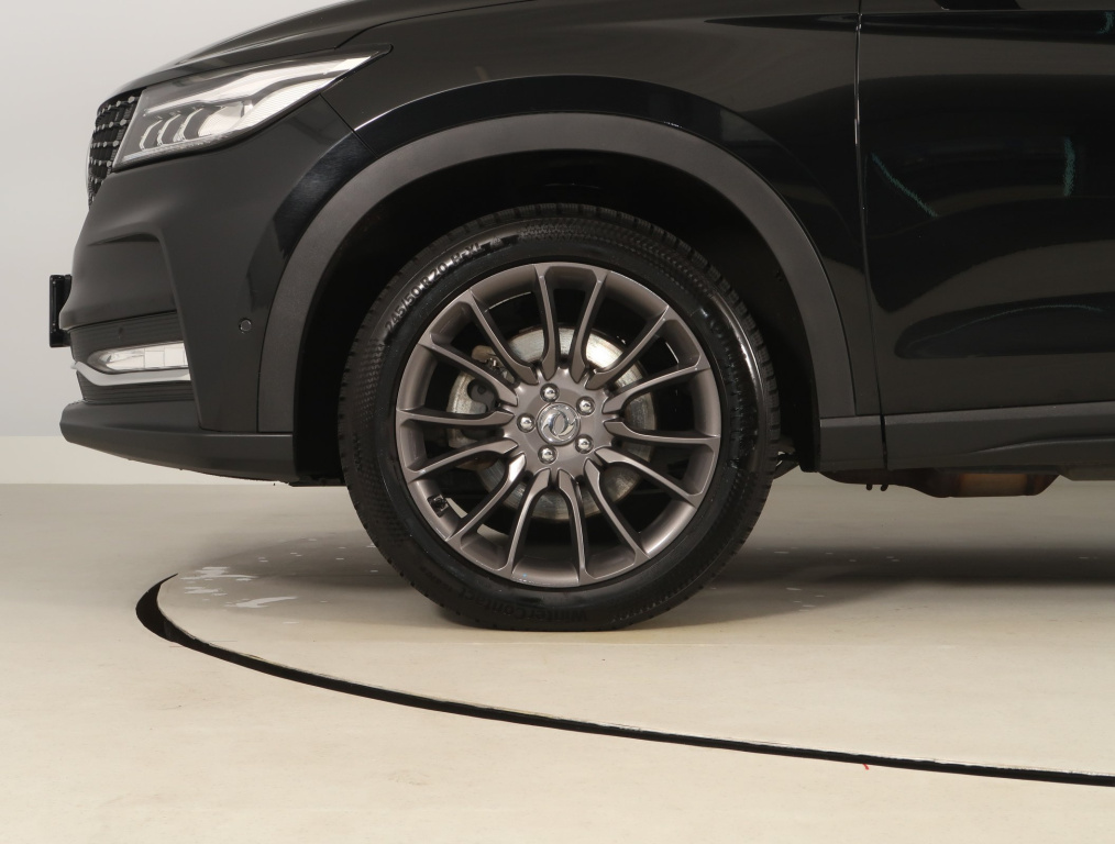 Dongfeng Fengon 7