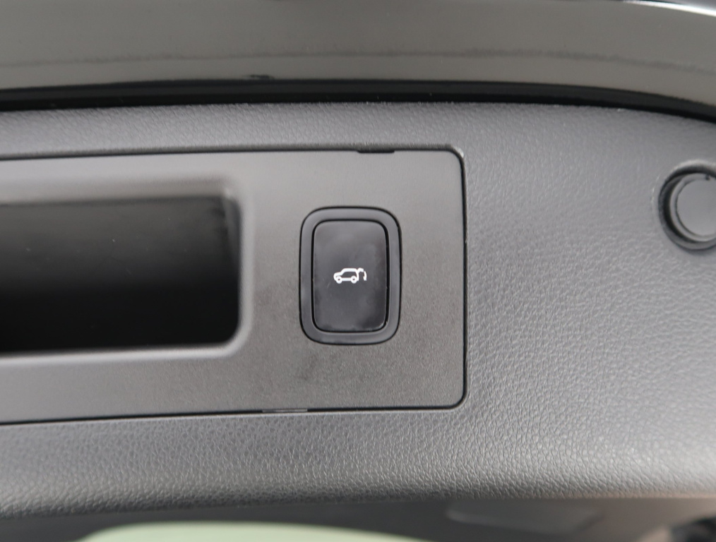 Dongfeng Fengon 7