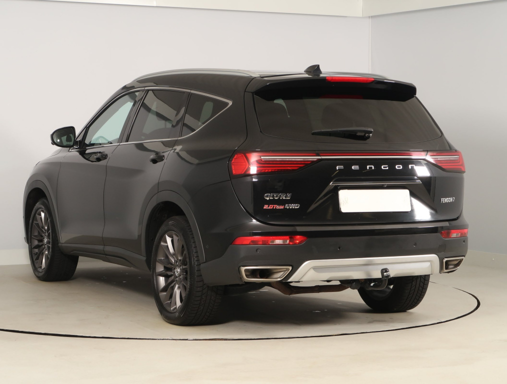 Dongfeng Fengon 7