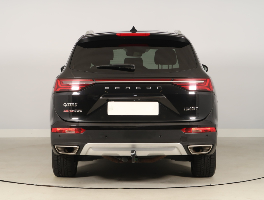 Dongfeng Fengon 7