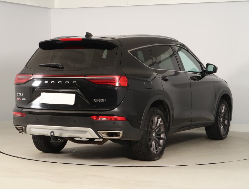 Dongfeng Fengon 7