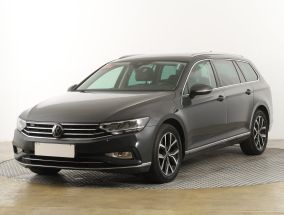 Volkswagen Passat - 2021