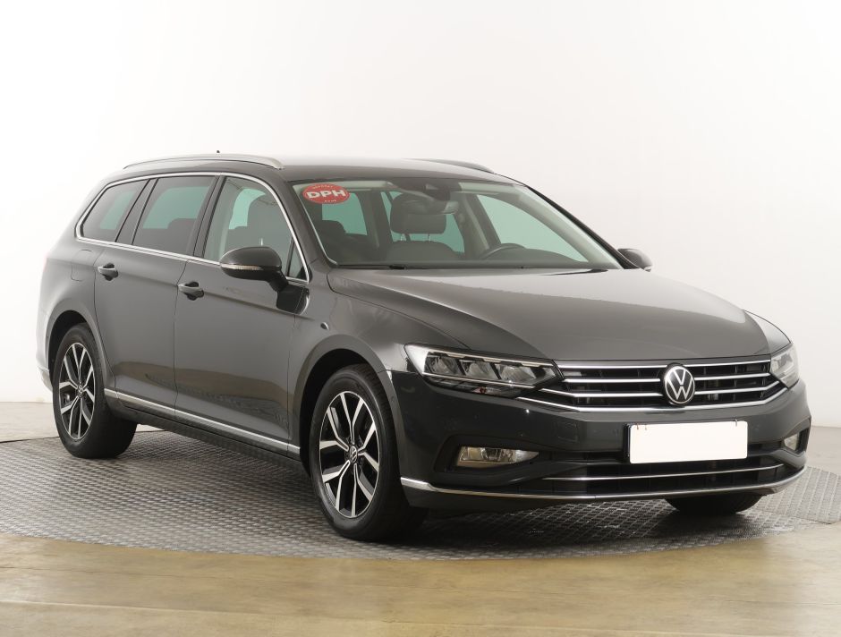 Volkswagen Passat - 2021