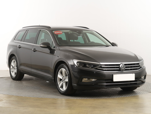 Volkswagen Passat 2022