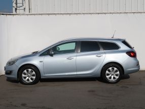 Opel Astra - 2015