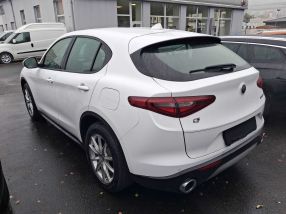 Alfa Romeo Stelvio - 2018