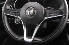 Alfa Romeo Stelvio - 2018