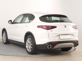 Alfa Romeo Stelvio - 2018