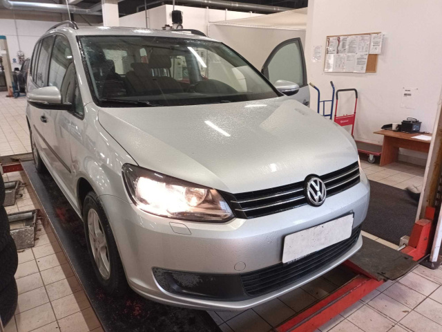 Volkswagen Touran 2011
