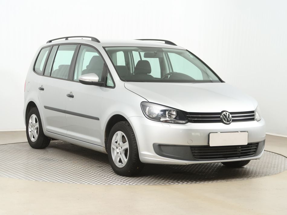 Volkswagen Touran - 2011