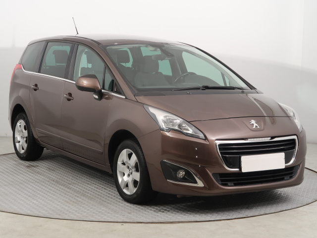 Peugeot 5008 2015