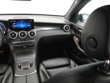 Mercedes-Benz GLC - 2020