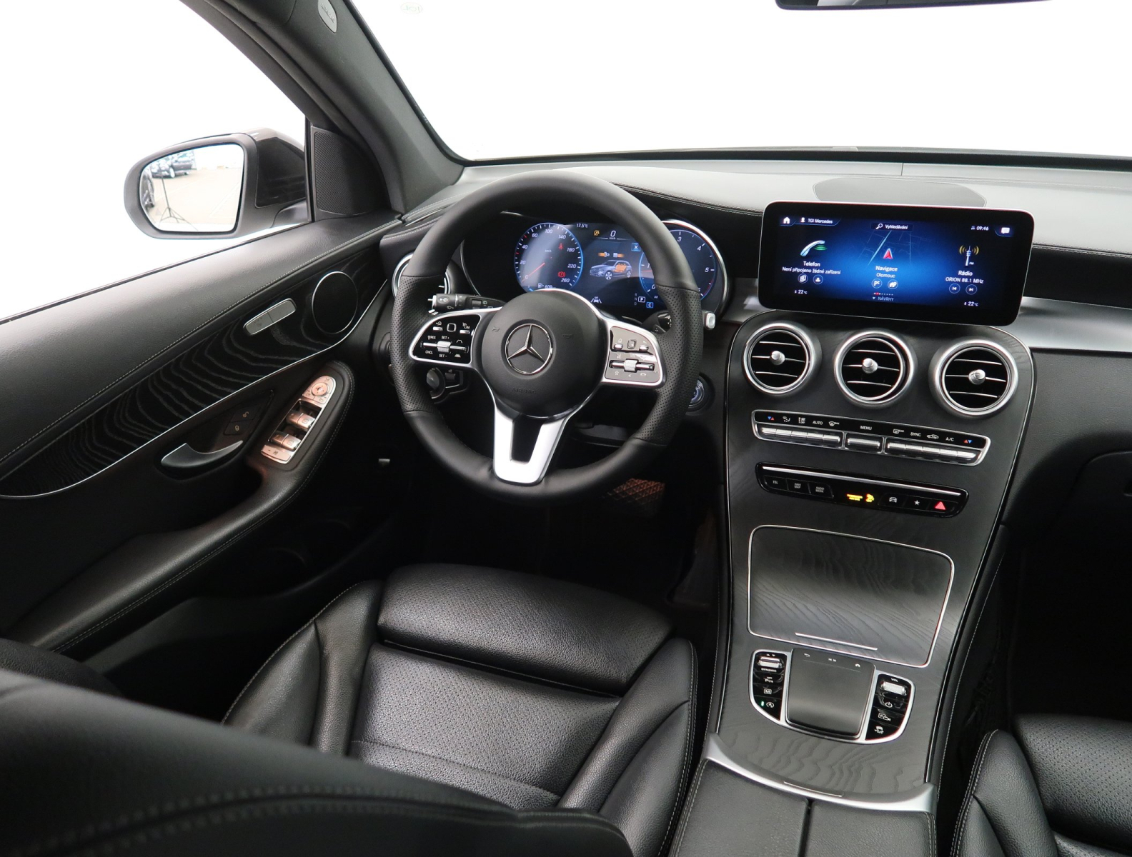 Mercedes-Benz GLC - 2020