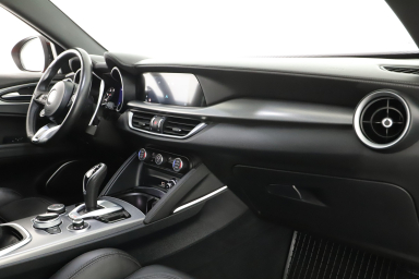 Alfa Romeo Stelvio - 2023