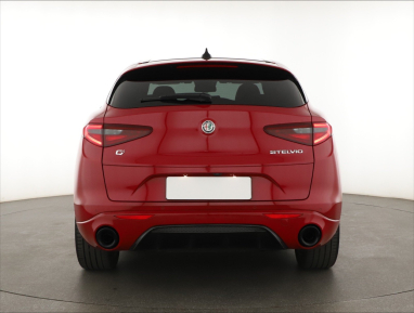 Alfa Romeo Stelvio - 2023