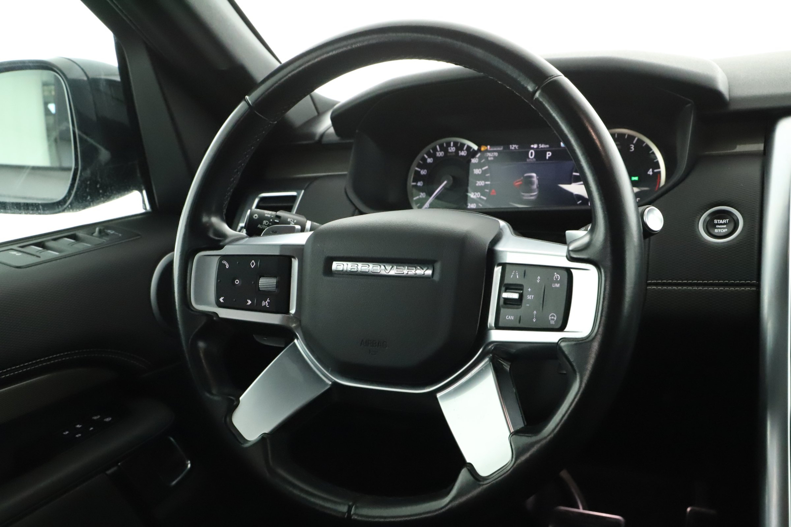 Land Rover Discovery - 2022